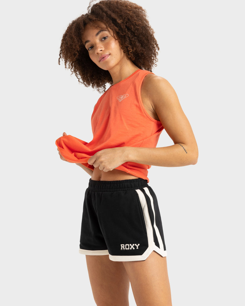 Womens Essential Energy Scallop Shorts