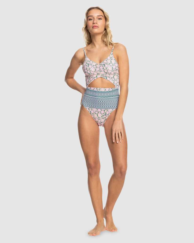 Womens Free Spirit One Piece One Piece Swim