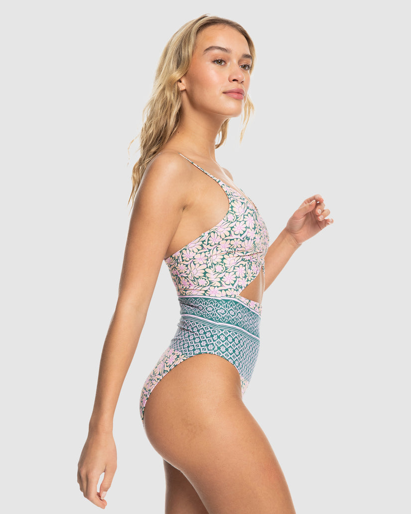 Womens Free Spirit One Piece One Piece Swim